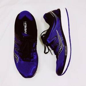 Saucony Everun Hurricane ISO Running Shoe Size 9.5